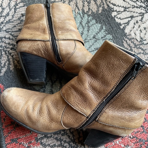 b.o.c. Leather ankle boot - Picture 3 of 15